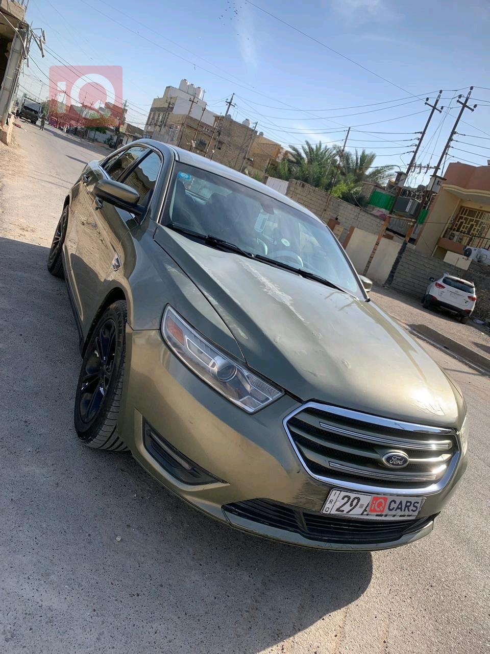 فورد تورس